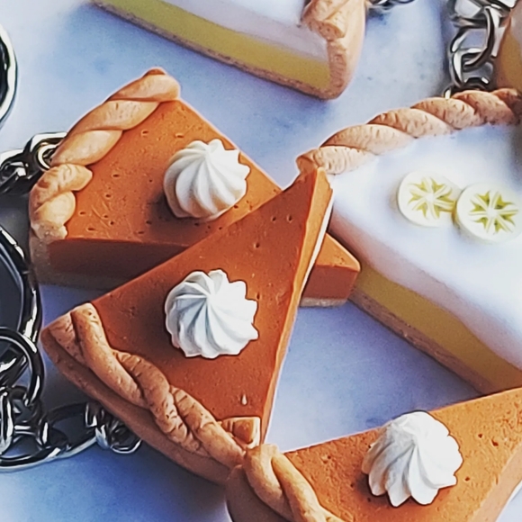BFF Pumpkin Pie Handmade Keychains - Picture 1 of 5